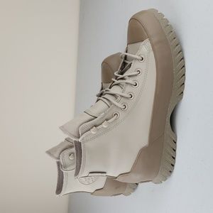 Converse Women's Chuck Taylor® All Star® Lugged 2.0 Waterproof Hi Sneaker